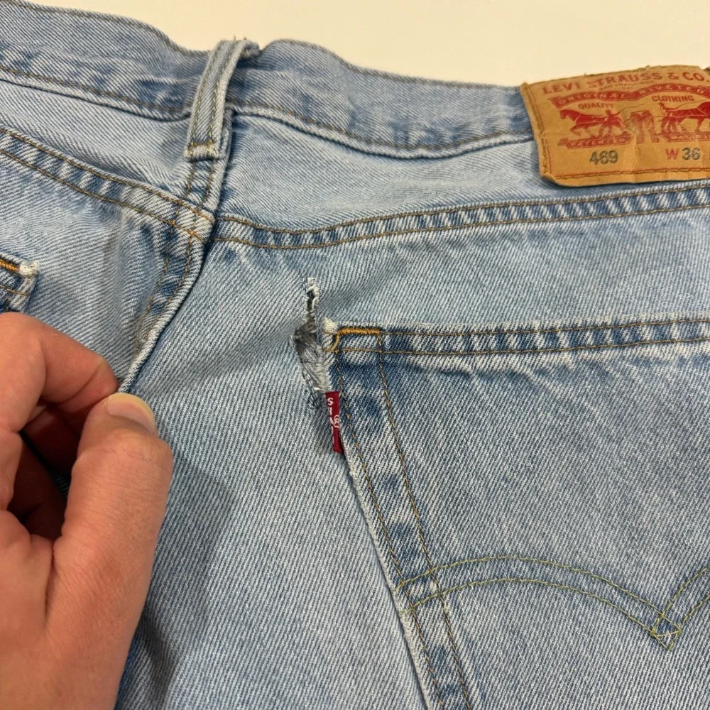 Levi's 469 Denim Shorts Mens 36 Light Wash Blue Good Loose Fit Jorts 12 Inseam